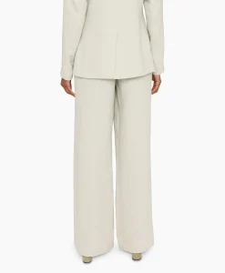 Anna Van Toor Broek 19A02-02981 Diversen