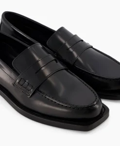 Closed Loafer Zwart
