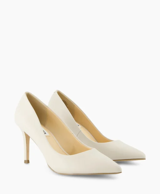 Steve Madden Pump Ladybug Ecru