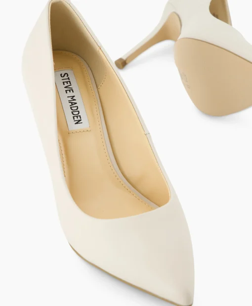 Steve Madden Pump Ladybug Ecru