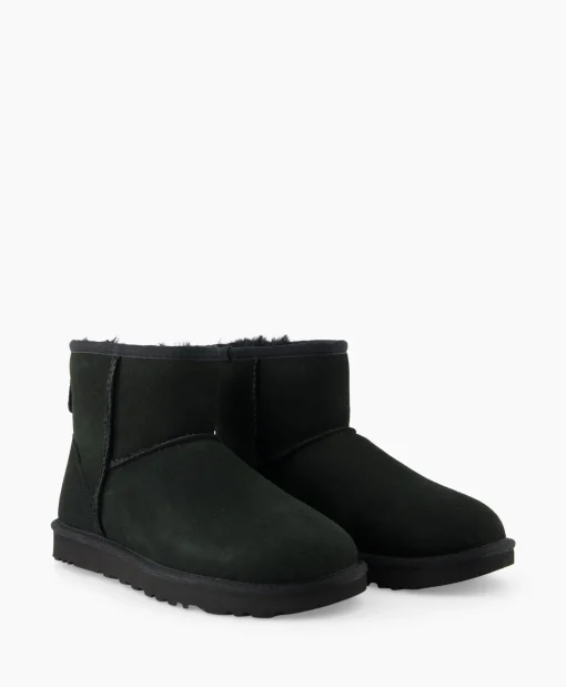 Ugg Enkellaars Classic Mini Ii Zwart