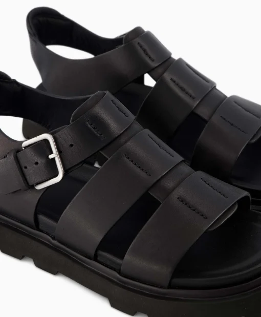 Ugg Sandaal Zonder Hak Capitelle Strap Zwart
